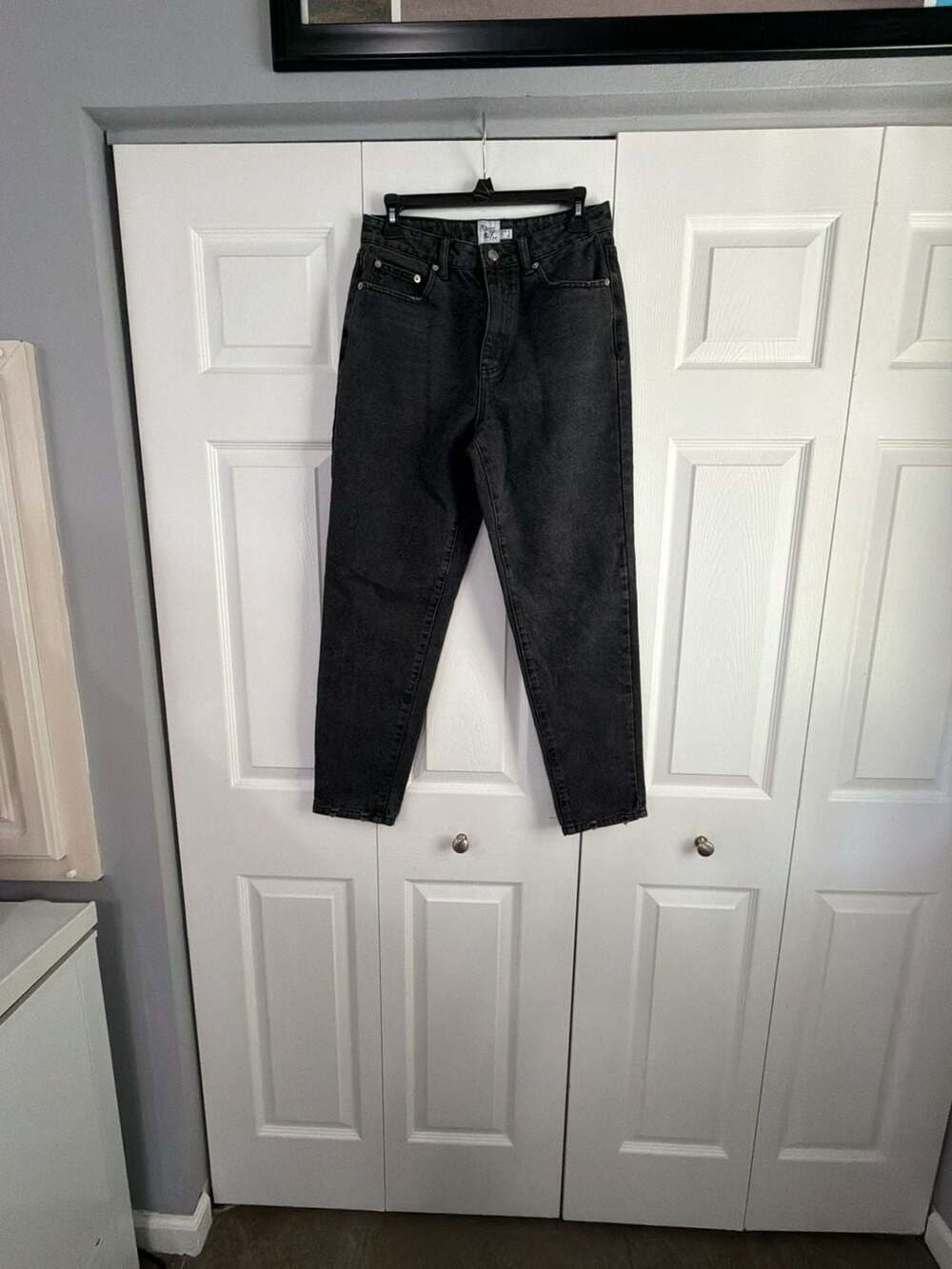 Princess Polly Black High Rise Tapered Jeans Distressed Hem Size US 6